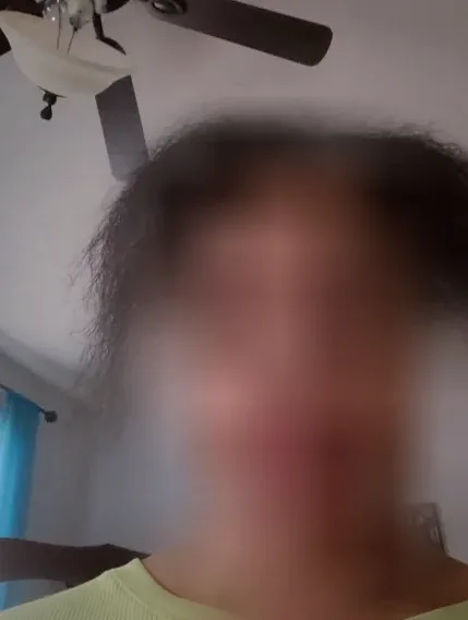 Anna, 39