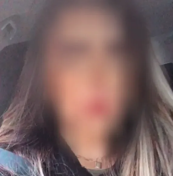 Demi, 39