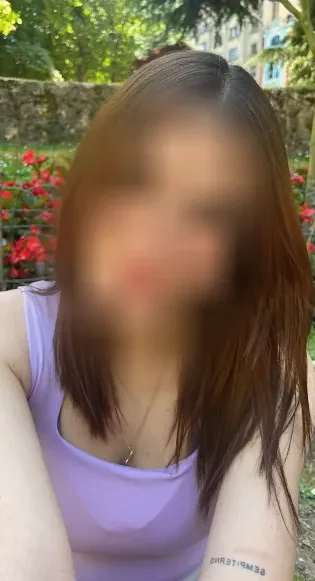Denise, 29