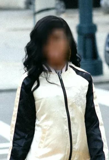 Elin, 28