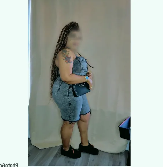 Evi, 30