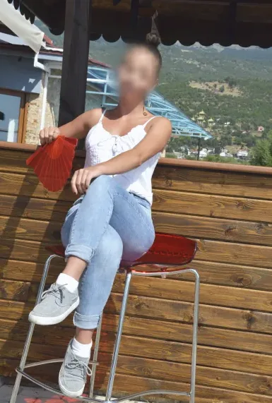 Leyla, 34