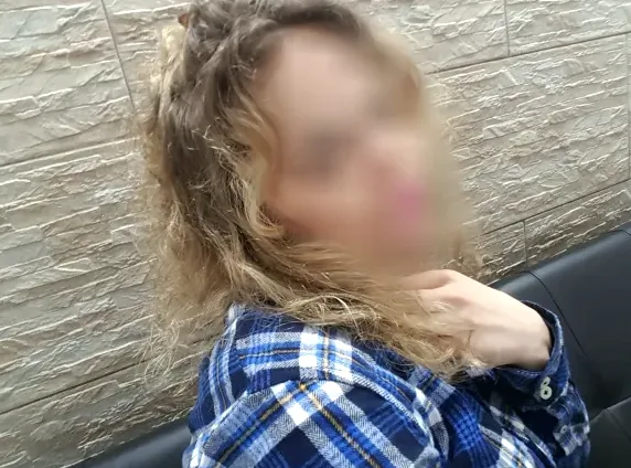 Merel, 33