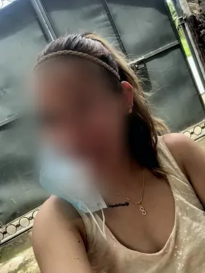 Sofia, 37